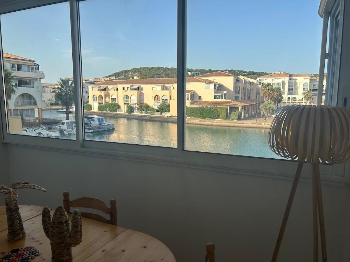 Au Bord De Apartment